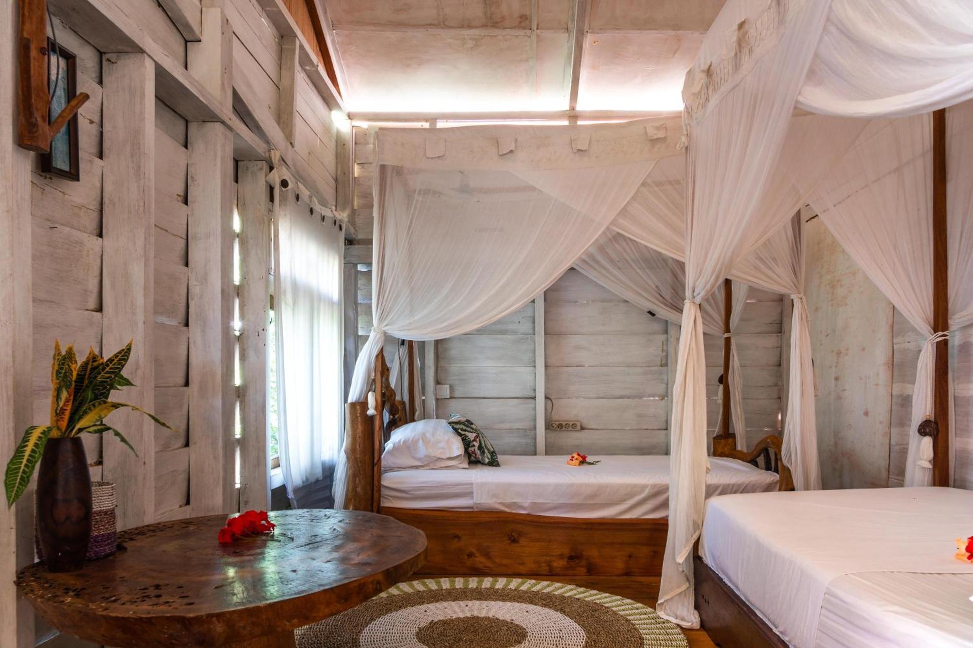 מלון Muarasiberut Mentawai Surf Camp מראה חיצוני תמונה
